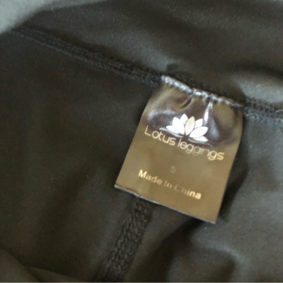 Lotus Leggings, NWOT workout leggings - Picture 3 of 4